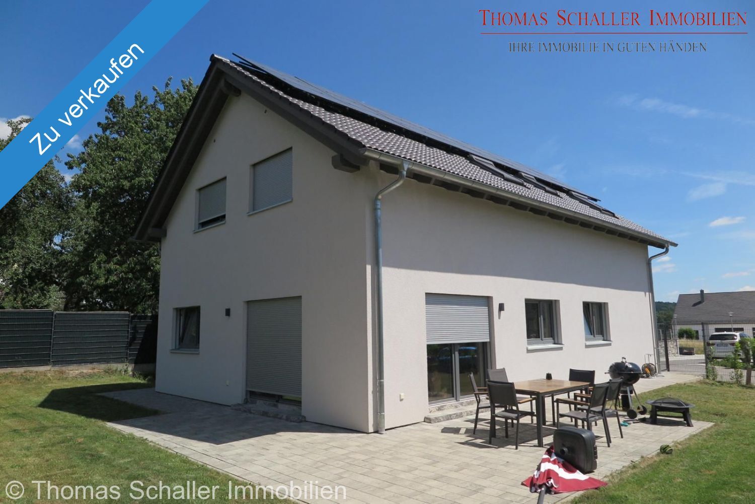 Moderne Eleganz trifft Energieeffizienz – Kampa KfW 40+ EFH mit Photovoltaik und Luxusausstattung