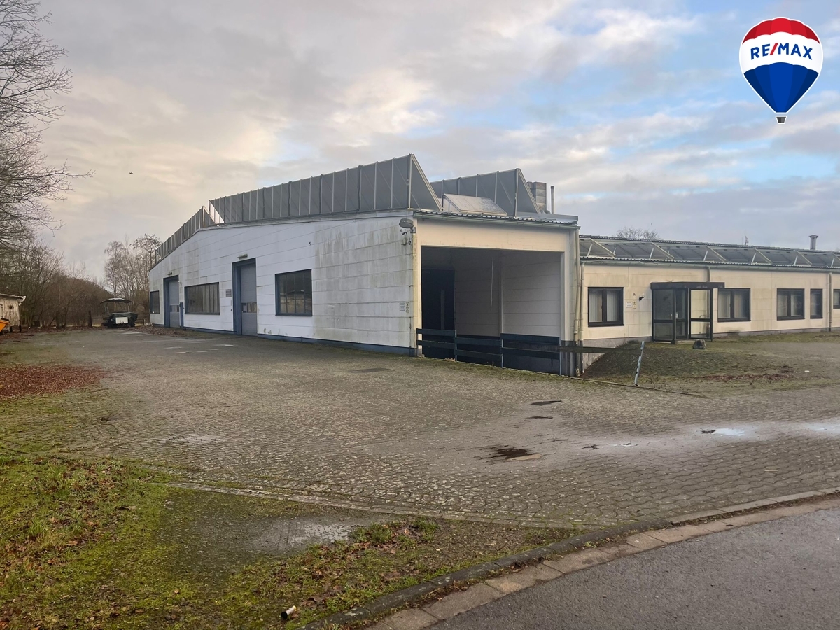 50% Anteile 1200m2 (1000m²Halle+200 m² Büroräume+6000 mit Rampe +Grundstück zu vermieten