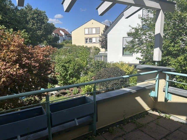 Aidlingen: Zentral gelegene 3 ZW mit Balkon für max. 5 Jahre