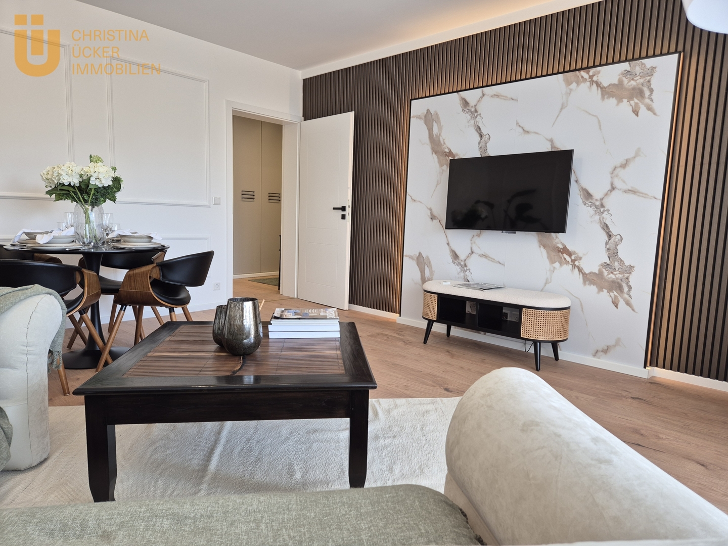 3-Zimmer-Wohnung mit neuer Küche, Bad, Garage, Stellplatz & Aufzug