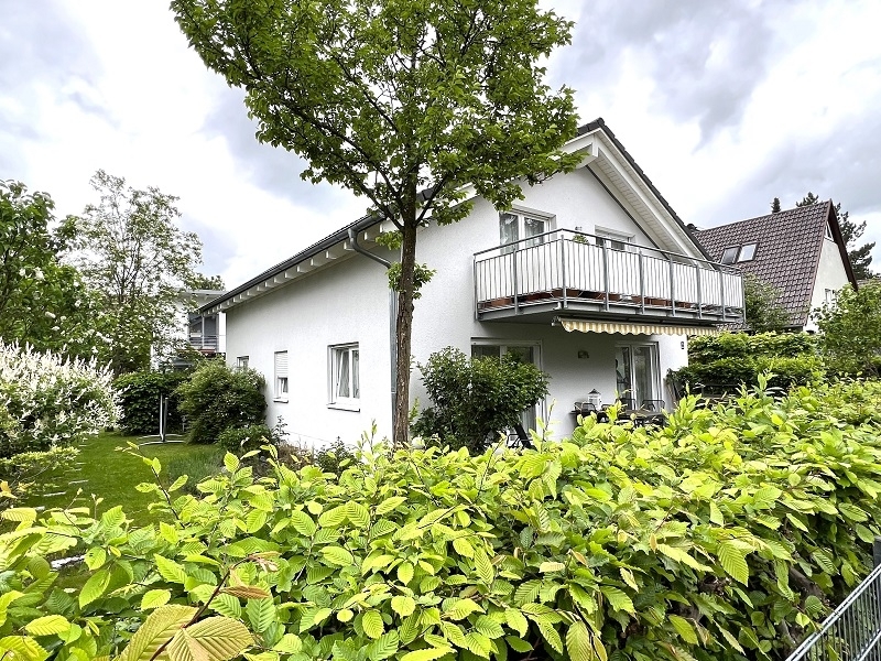Freistehendes Ein-/ Zweifamilienhaus auf sonnigem Gartengrundstück mit viel Potenzial in Ottobrunn