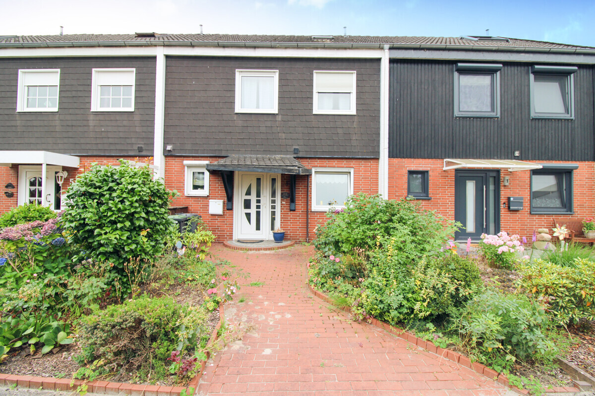 ***Leerstehendes Reihenmittelhaus mit Garage und Wintergarten in ruhiger Lage in Heidkrug***