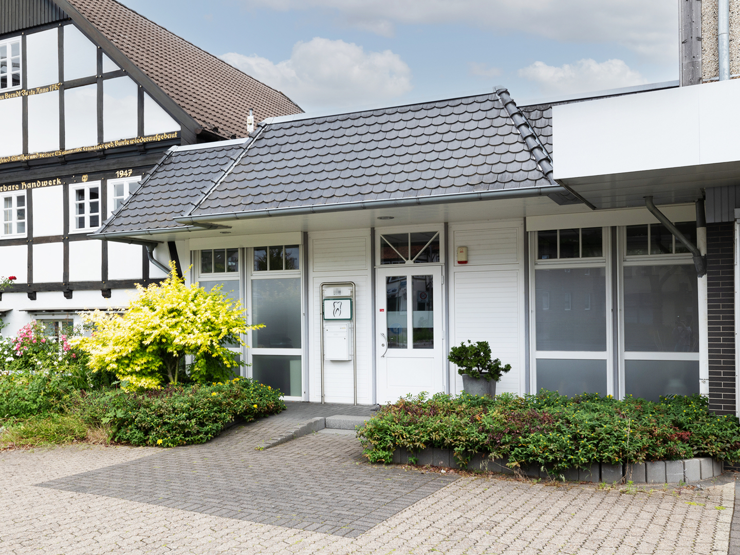 Praxisfläche mit 10 Räumen | Ideal für Ärzte, Therapeuten & Dienstleister in Detmold