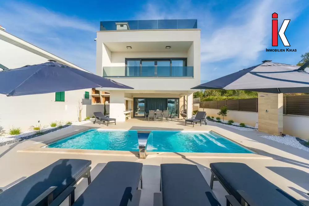 Villa in erster Meereslinie!
Luxusvilla in Zaton-Zadar