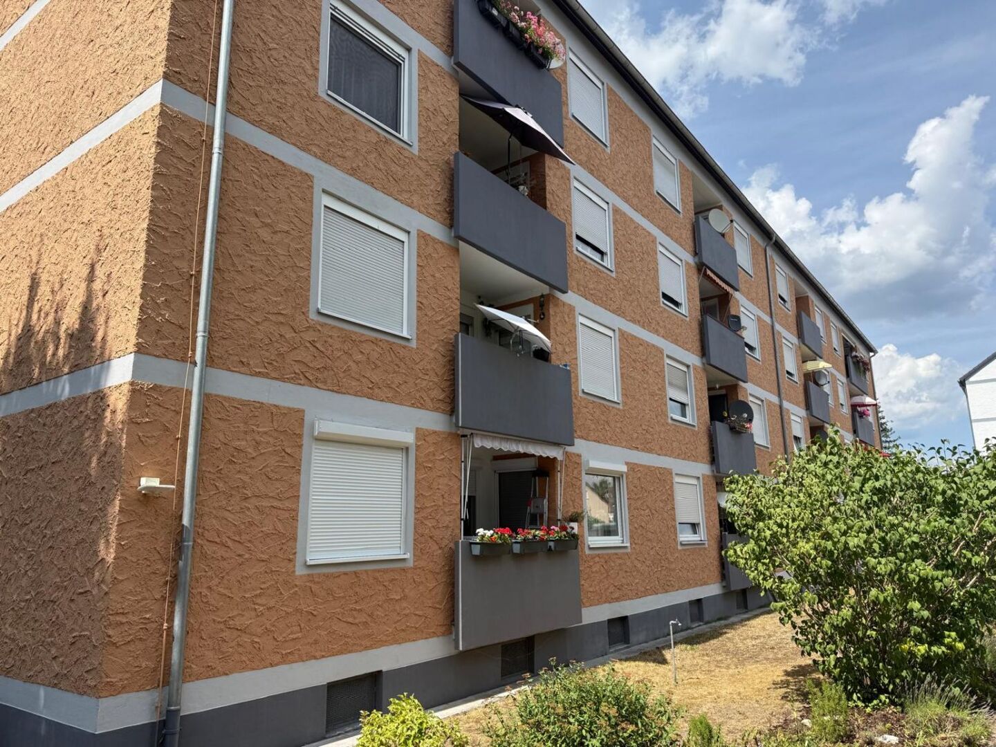 Hochwertig modernisierte 3-Zimmer-Eigentumswohnung mit Südost-Loggia