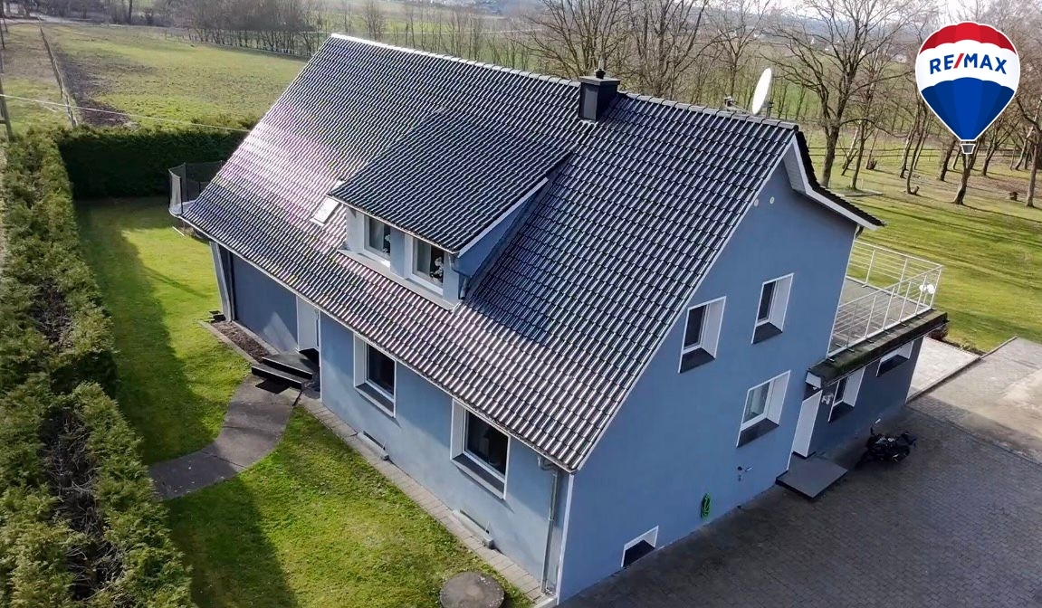 Für Tierliebhaber: Zweifamilienhaus auf ca. 6.164 m² Grundstück in Löhne!