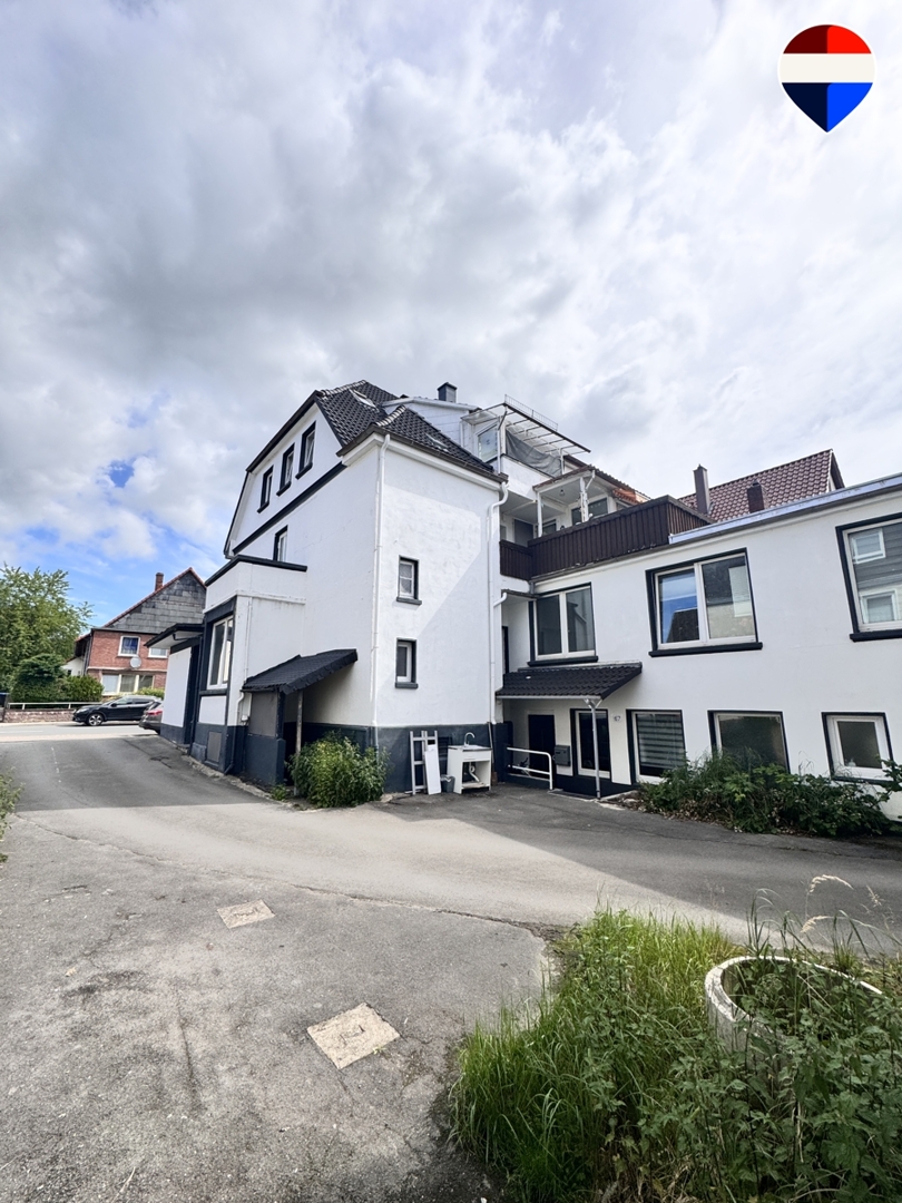 Gepflegtes Mehrfamilienhaus mit 4 Einheiten und Top Rendite im Herzen von Bad Pyrmont!