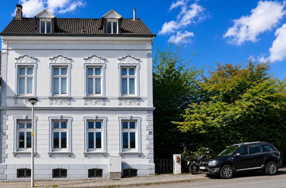 Charmantes Einfamilienhaus mit
historischem Charakter und viel
Platz !