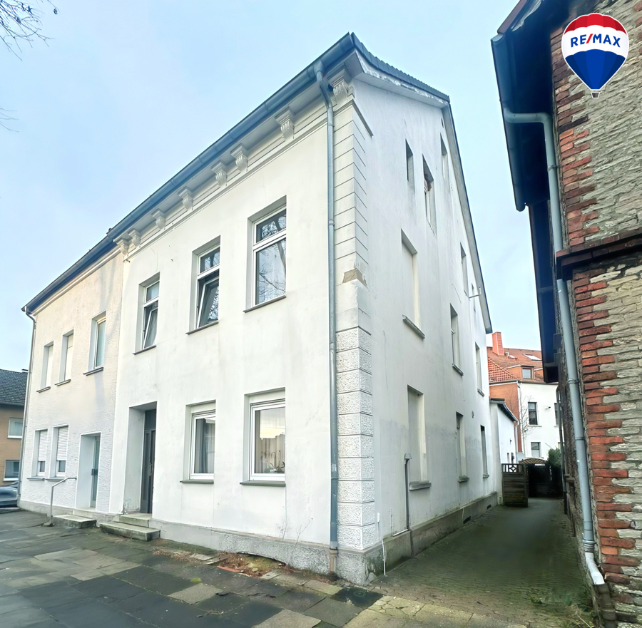 Historisches Wohnen mit modernem Flair - Dreifamilienhaus in Lage