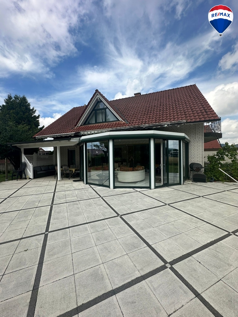 Exklusives Einfamilienhaus mit Wintergarten in Augustdorf zu verkaufen!