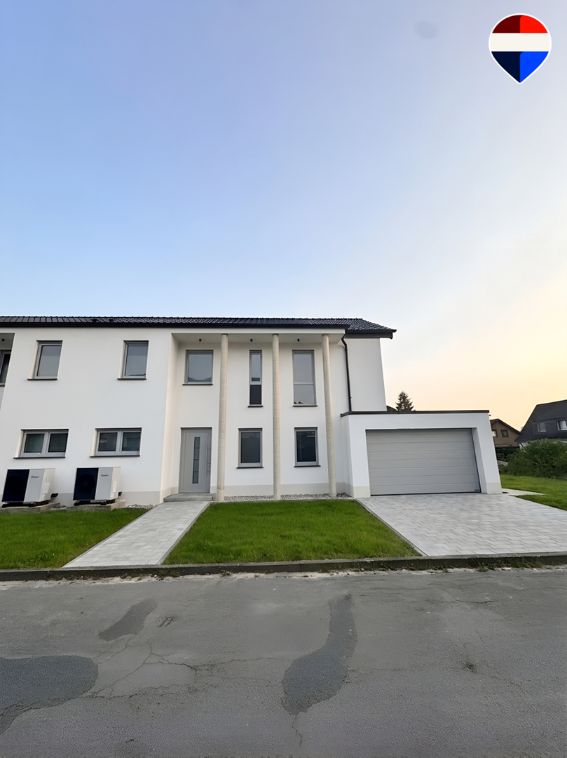 Moderne Neubau-Doppelhaushälfte in KfW-55-Bauweise – bezugsfertig mit hochwertiger Ausstattung!