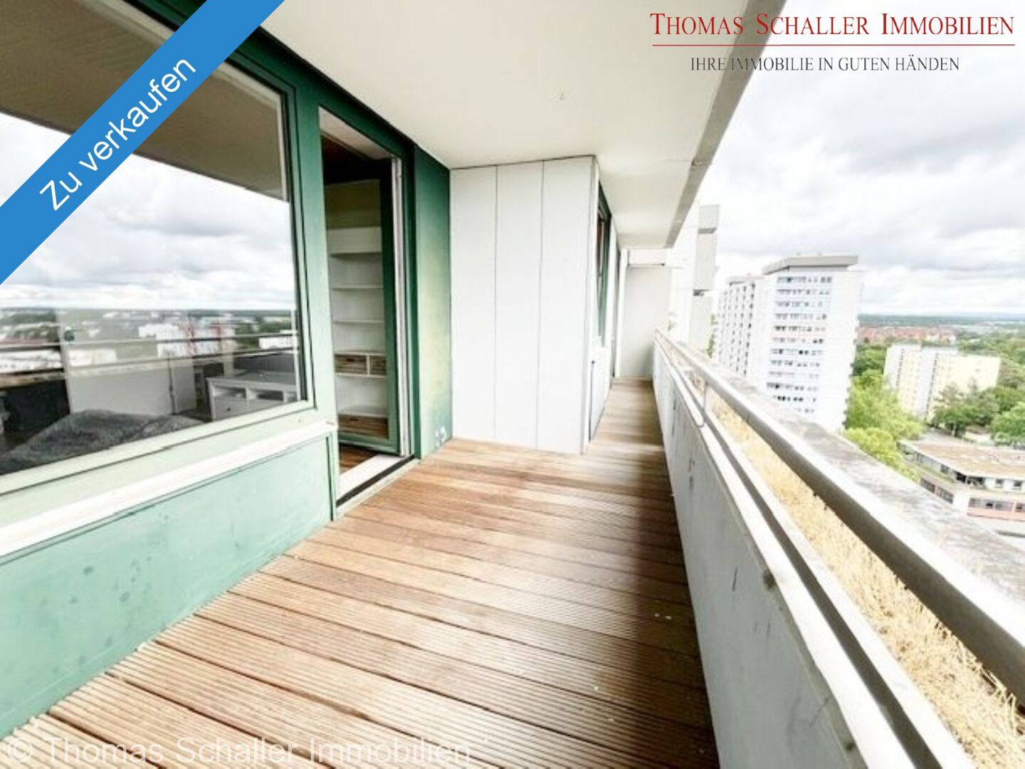 Gepflegte 2-Zimmer-Eigentumswohnung mit traumhaftem Fernblick und Blick ins Grüne