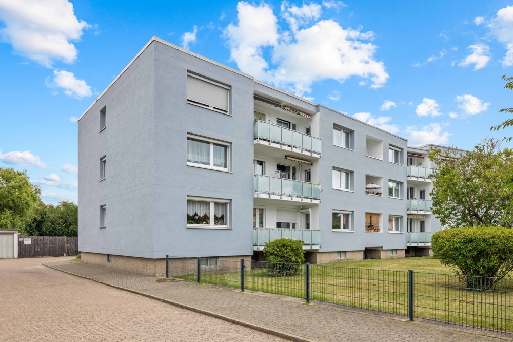 Gepflegte 3-Zimmer-Eigentumswohnung mit 2 Balkonen, Keller, Garage in Langenhagen - Provisionsfrei