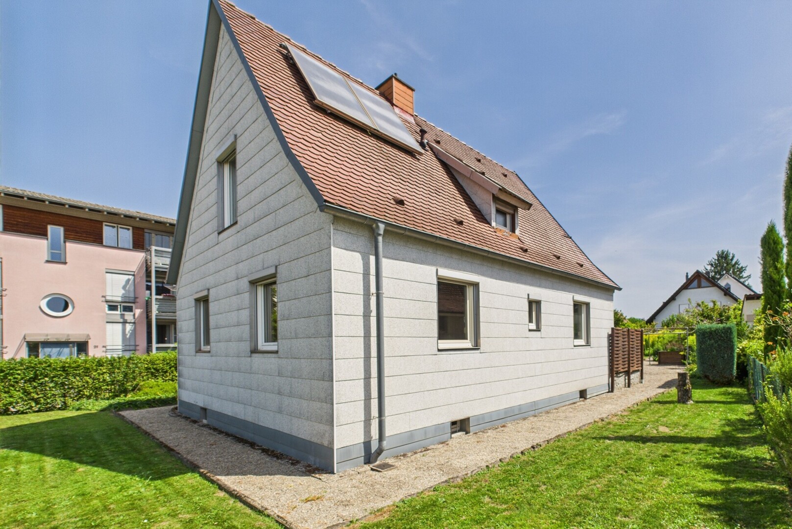 Charmantes Einfamilienhaus mit Garten in begehrter Lage von Freiburg/Mooswald – Erbbaugrundstück