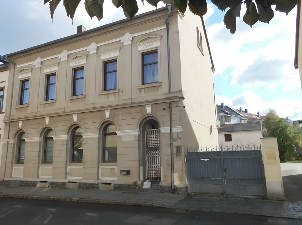 Sanierungswürdiger Altbau mit schönem Grundstück in Wurzen!