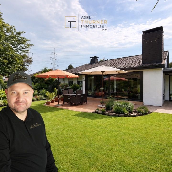 Architektur mit Charakter: 164 m², Empore, 522 m² Grundstück & Garage in Kaarst