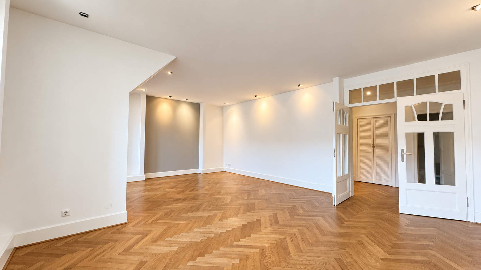 Denkmalgeschützte Altbauwohnung im 4. OG in Düsseldorf-Düsselthal