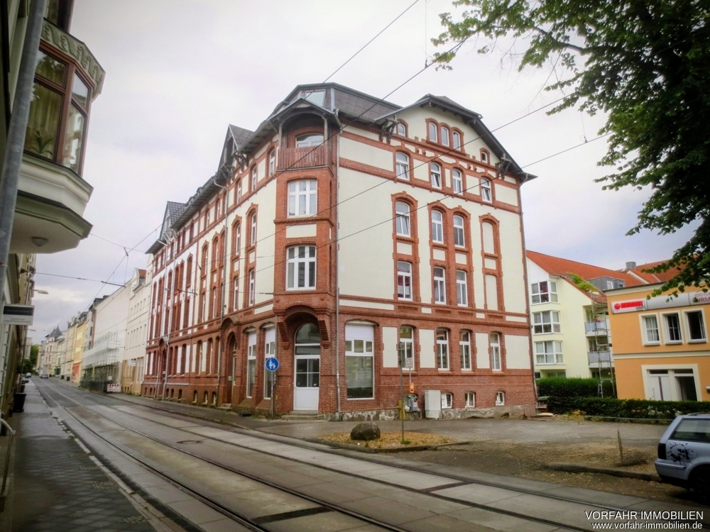 Schöne 2-Zimmer-Wohnung mit Balkon am Platz der Jugend