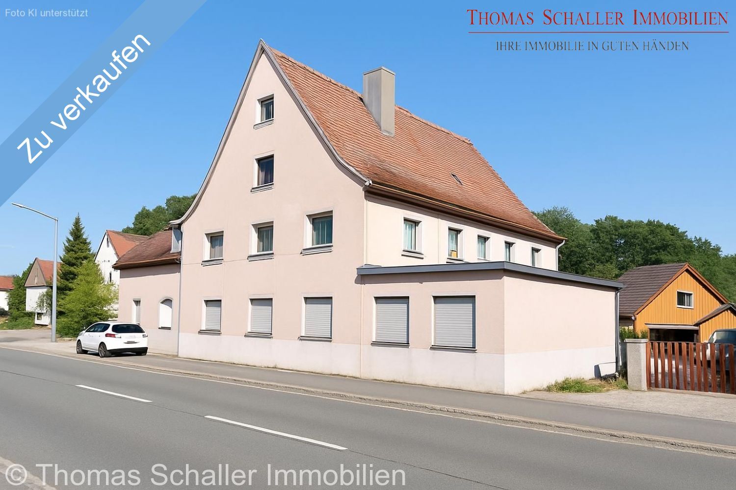 Vielseitiges Mehrfamilienhaus mit großem Potenzial in zentraler Lage