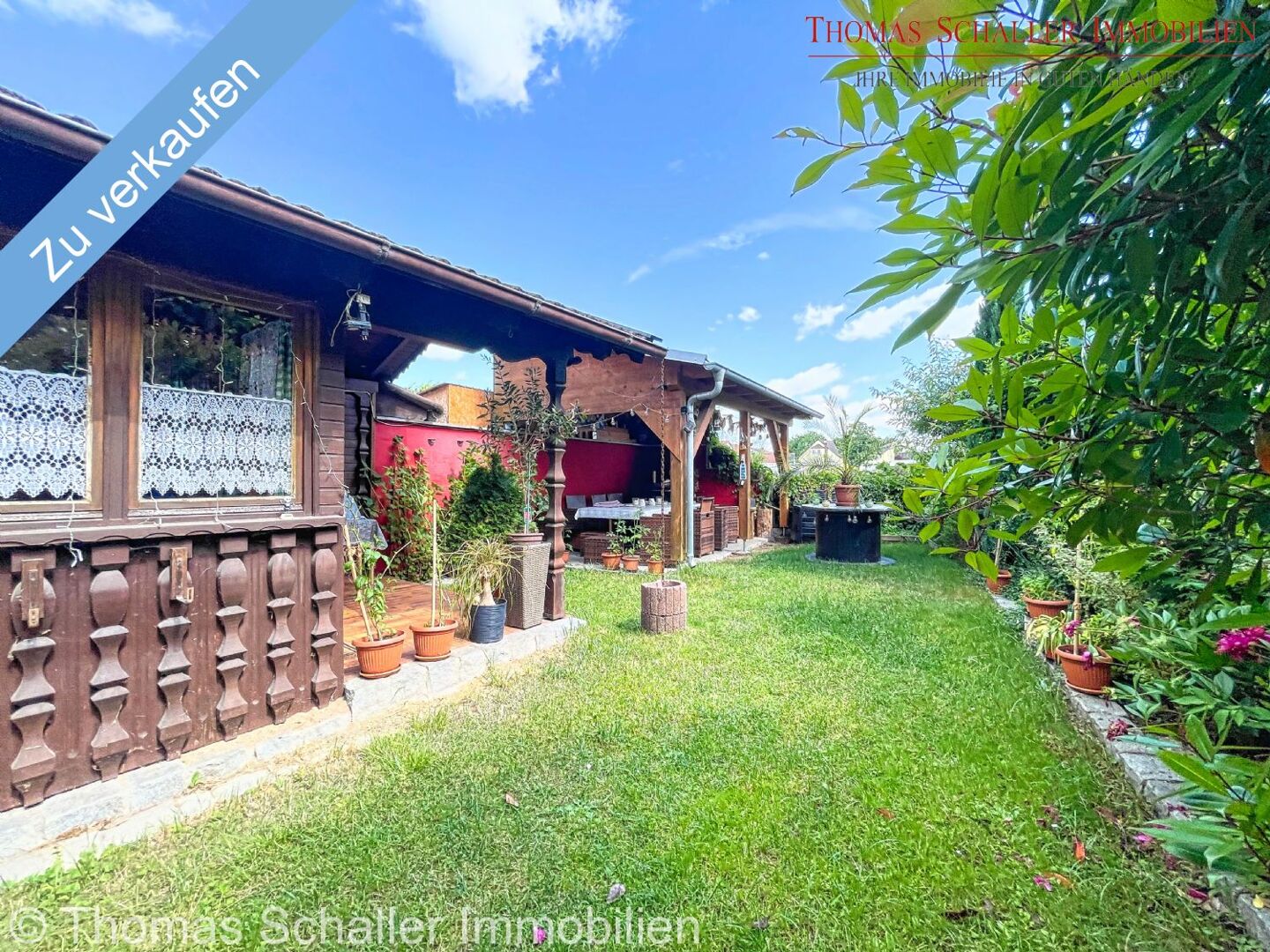 Wohnhaus mit viel Entfaltungsspielraum, PV und großer Garage/Werkstatt in zentraler Lage v. Nittenau