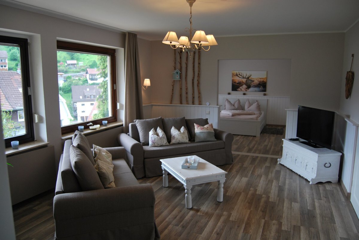 Schöne 2,5 Zimmer Wohnung in Sonniger Lage