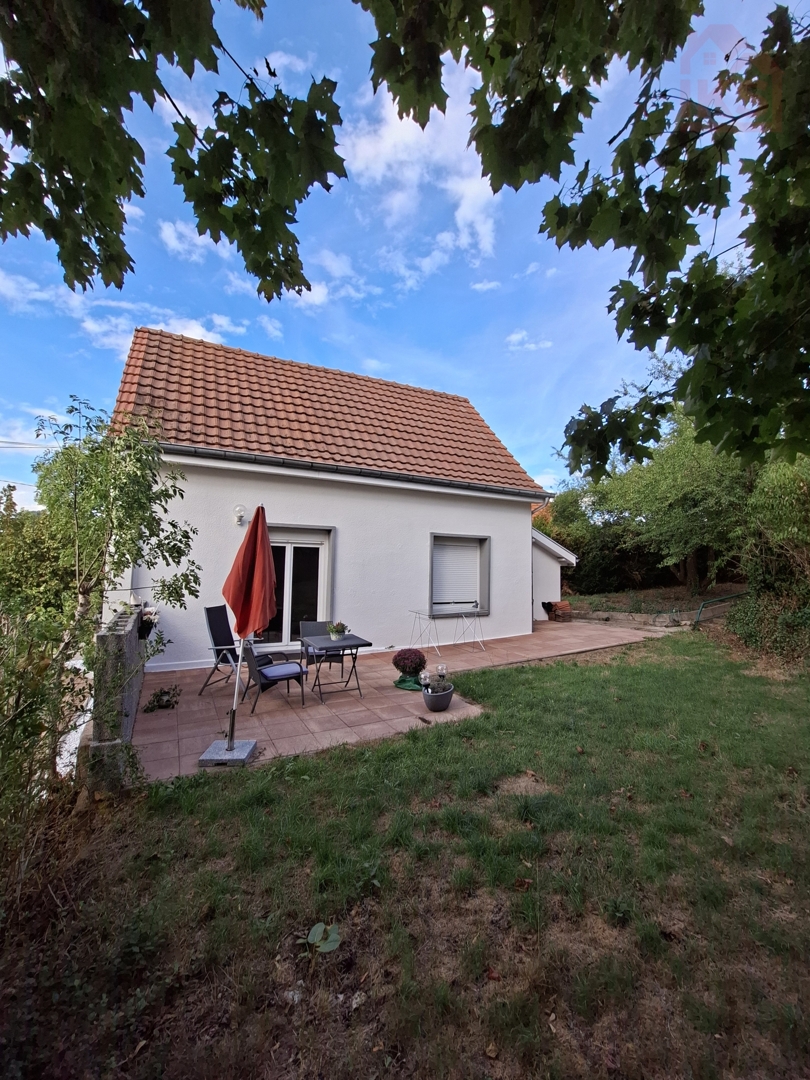 Frankreich-Creutwald ,Renoviertes und Freistehendes 1FH nah zur deutschen Grenze.