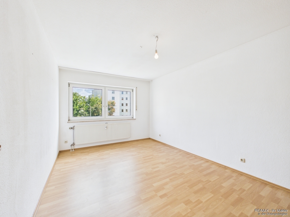 * Offene Besichtigung am 24.10.26 * – 3-Zimmer-Wohnung mit Balkon, Einbauküche und Tiefgarage