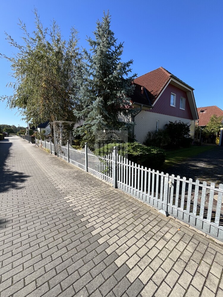 Charmantes EFH in Lübben-Hartmannsdorf, gepflegt, lichtdurchflutet und voller Möglichkeiten!