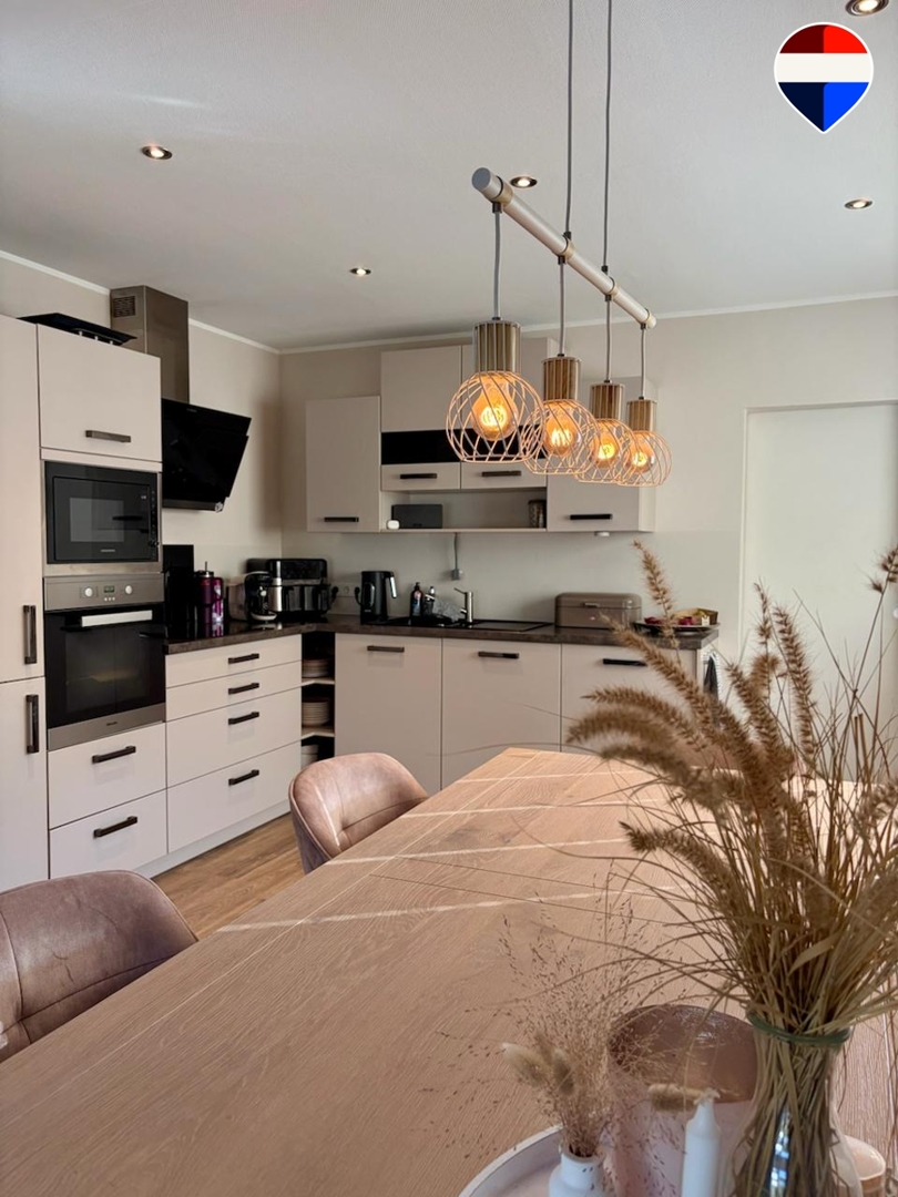 Freistehendes Einfamilienhaus mit Pool, Terrasse und Garten in ruhiger Wohnlage von Herford