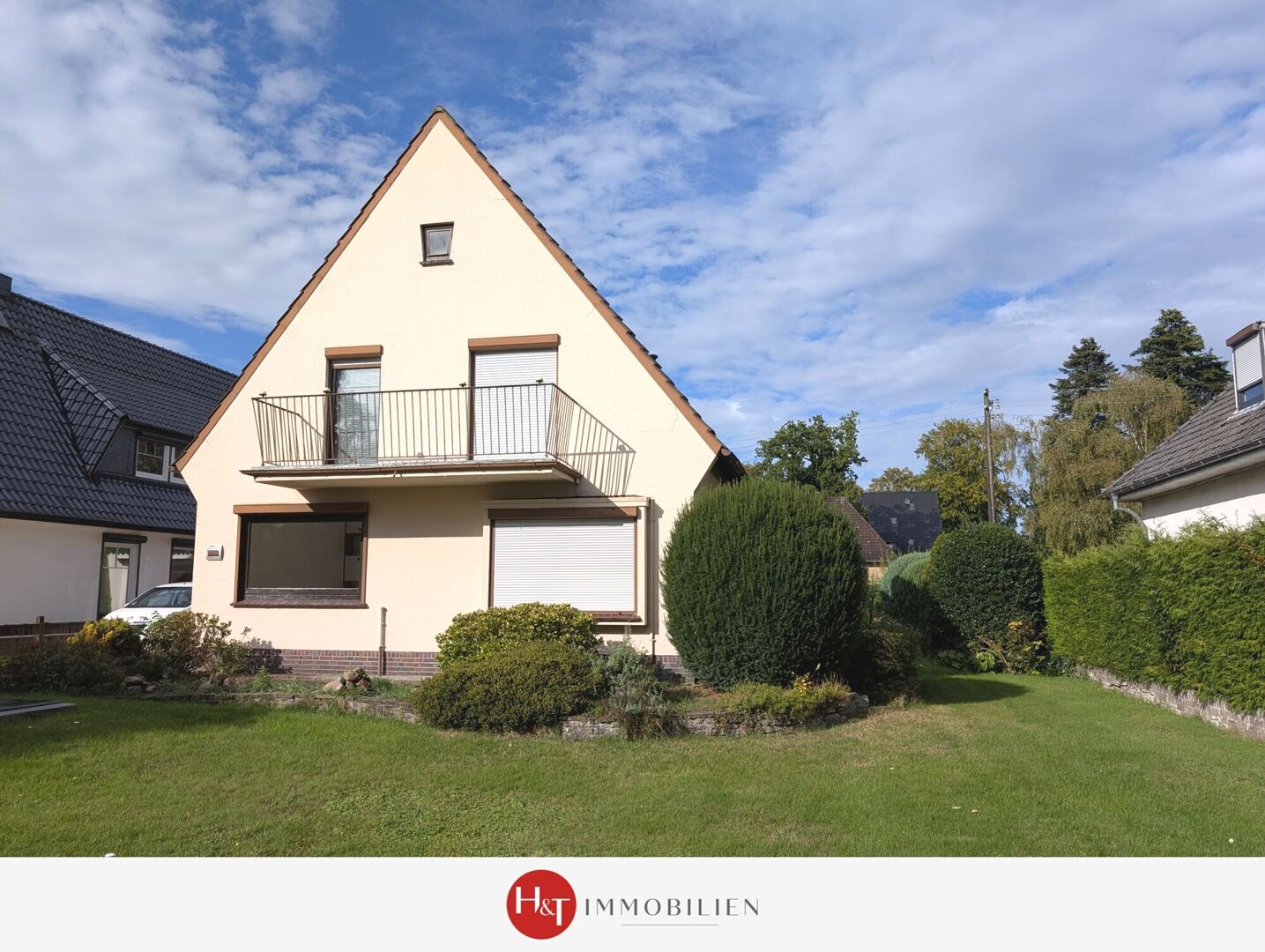 Charme trifft Potenzial: solides Haus, Garage & Garten