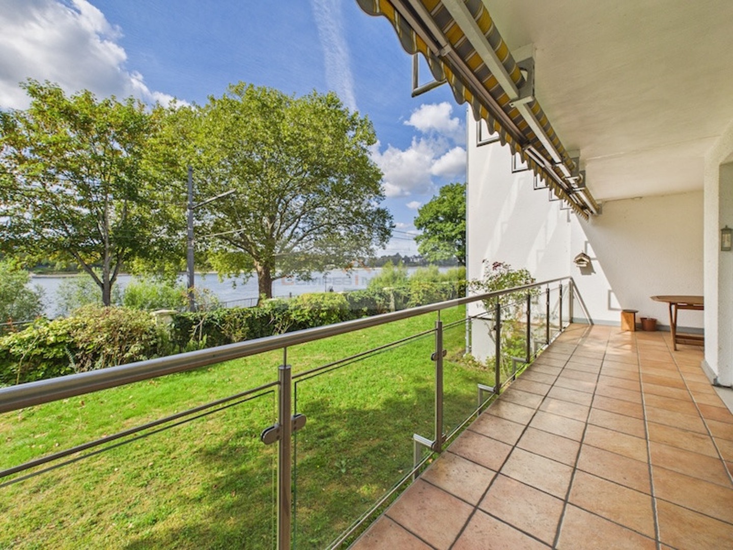 Wohnen mit Rheinblick – großzügige 4-Zimmer-Wohnung mit Loggia in Königswinter