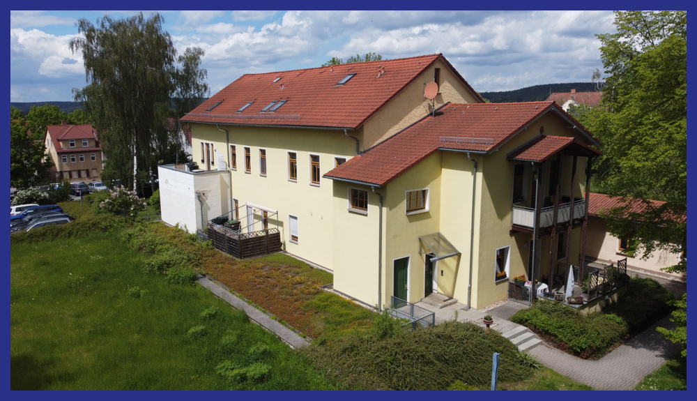 Renovierte Dachgeschosswohnung - sofort bezugsfertig