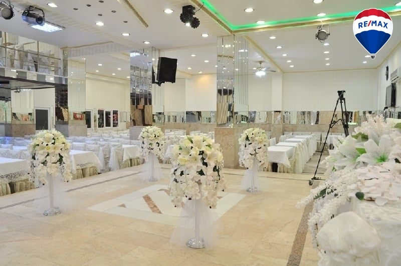 Immobilienverkauf! Hochzeitssaal mit kompletten Inventar und Immobilie zu verkaufen! 699k